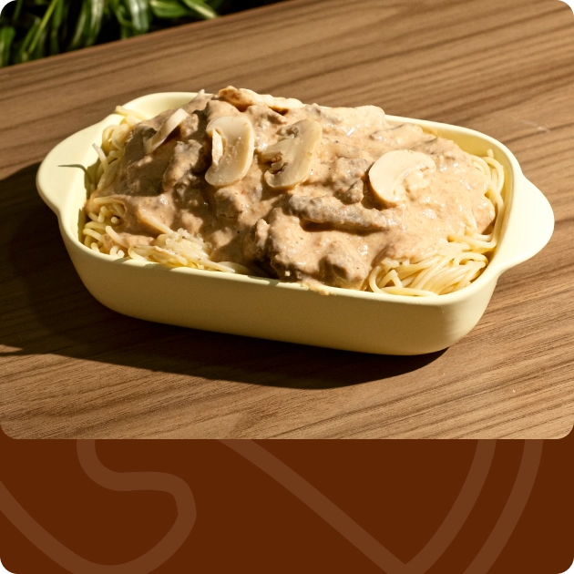 Espaguete estrogonofe filé